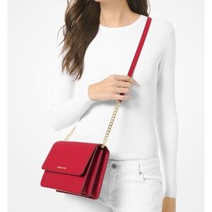 Michael Michael Kors  DANIELA LARGE PATENT LEATHER CROSSBODY